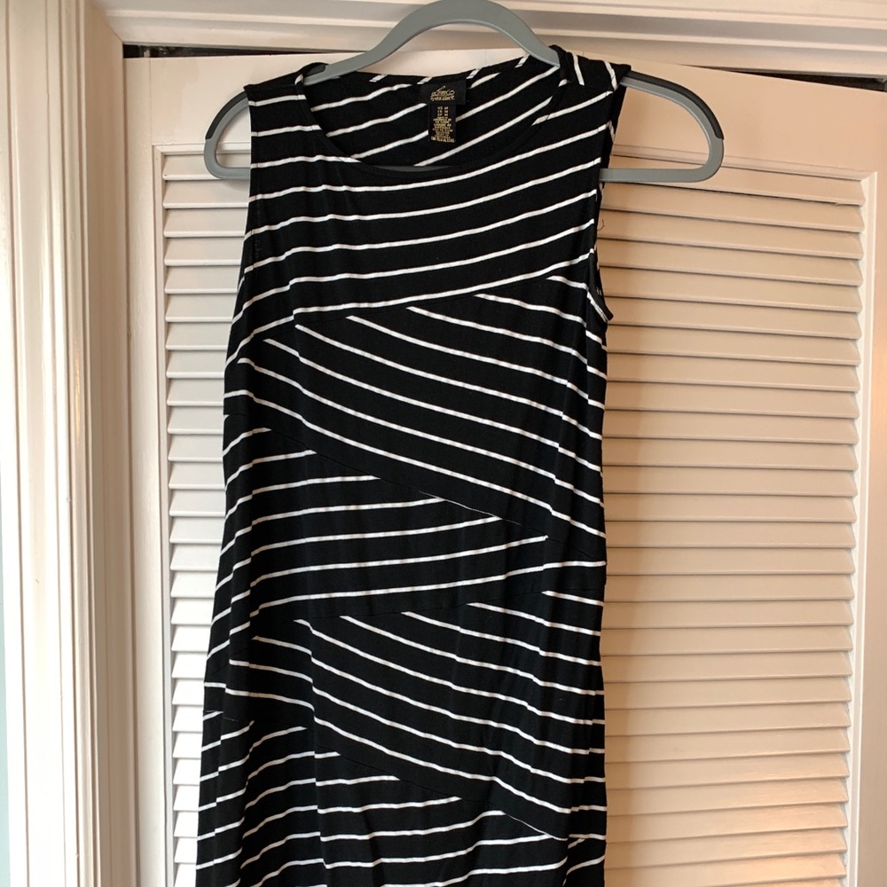 Black and white striped maternity dress size M